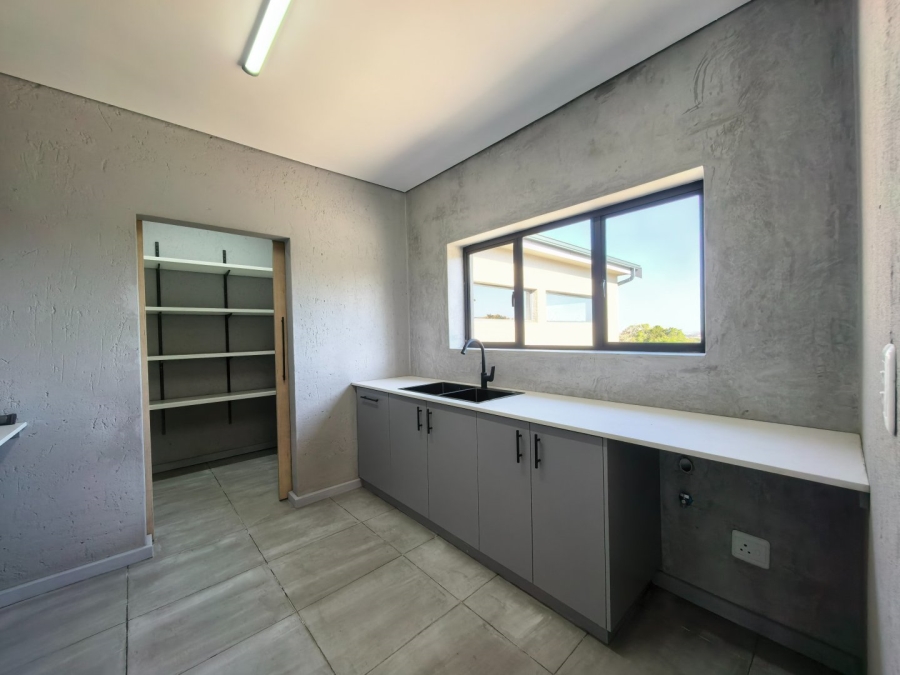 4 Bedroom Property for Sale in Cherry Creek Country Estate Western Cape